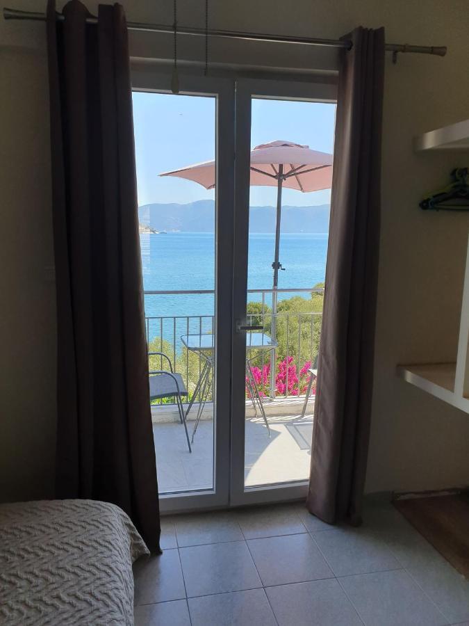 Ballas Apartments Agia Efimia Екстериор снимка