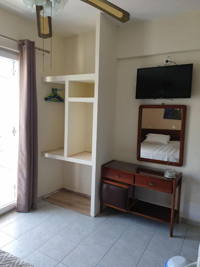 Ballas Apartments Agia Efimia Екстериор снимка
