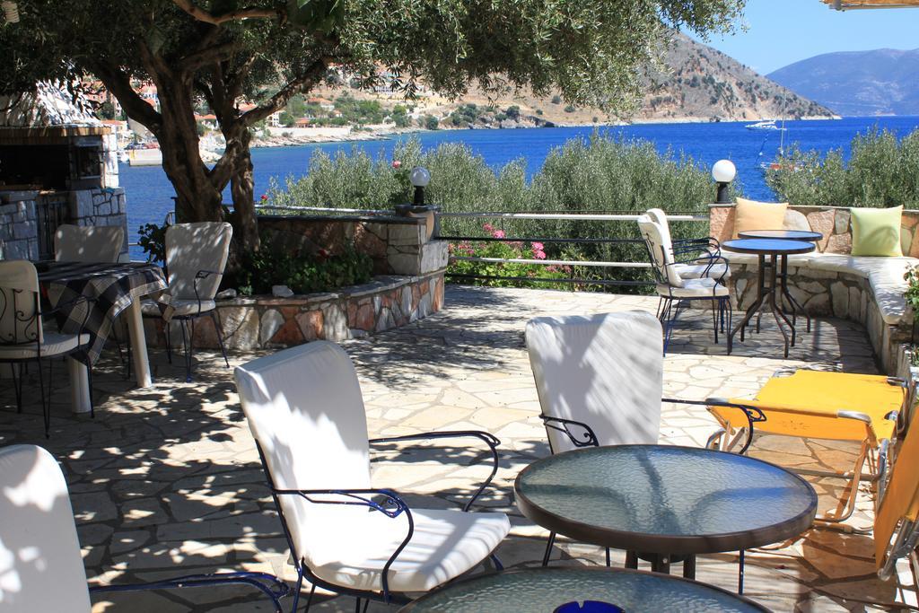 Ballas Apartments Agia Efimia Екстериор снимка