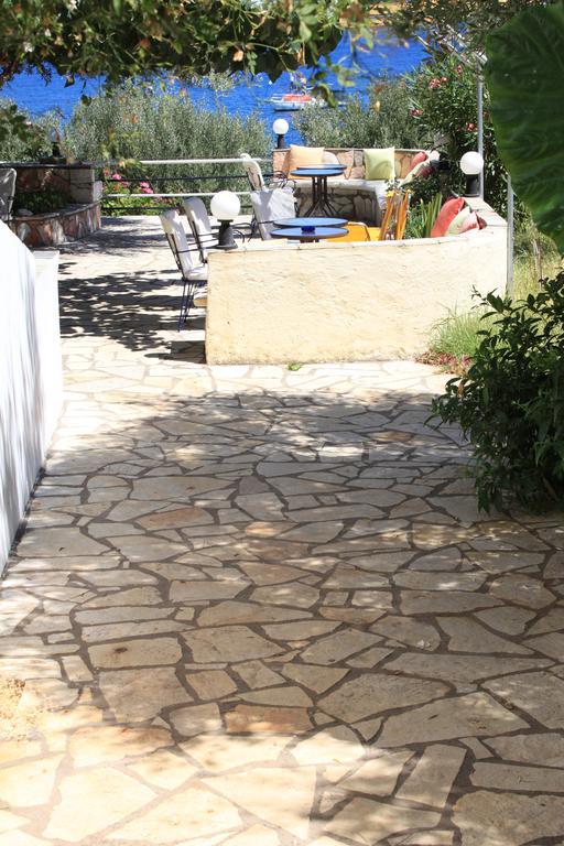 Ballas Apartments Agia Efimia Екстериор снимка