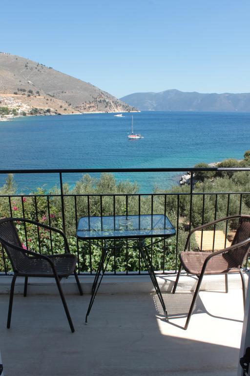 Ballas Apartments Agia Efimia Екстериор снимка