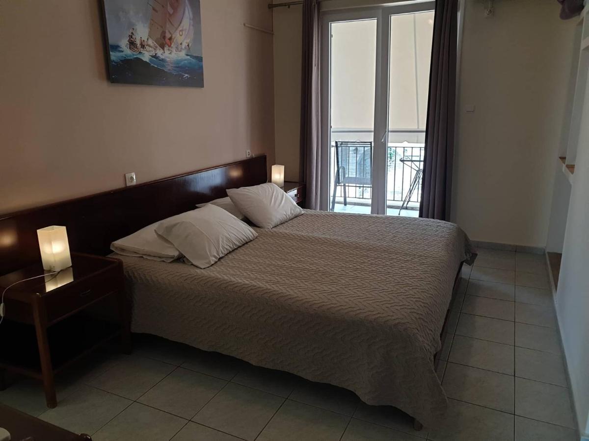 Ballas Apartments Agia Efimia Екстериор снимка