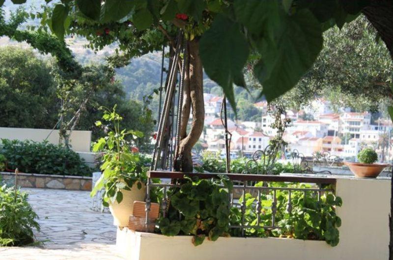 Ballas Apartments Agia Efimia Екстериор снимка