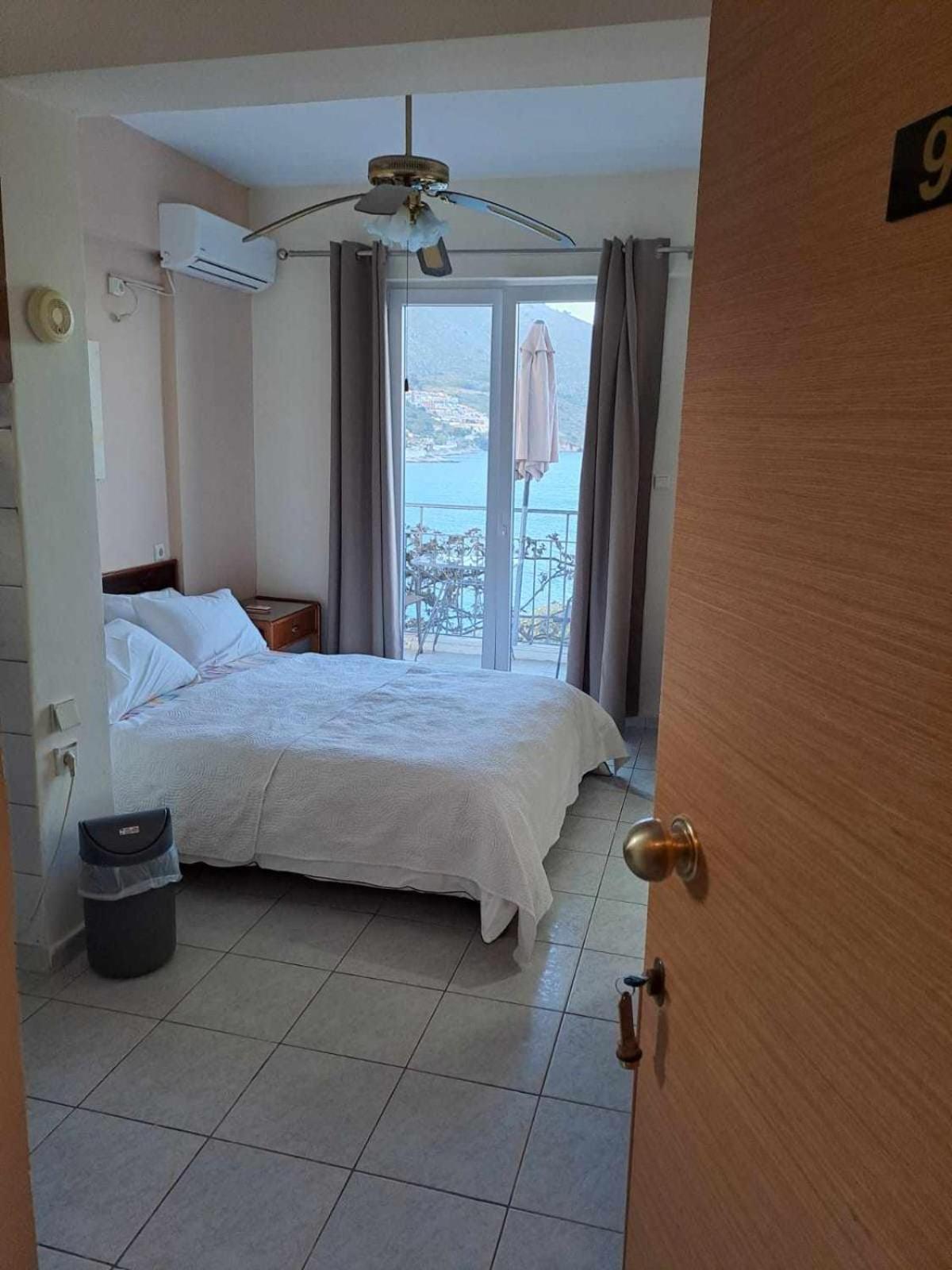 Ballas Apartments Agia Efimia Екстериор снимка