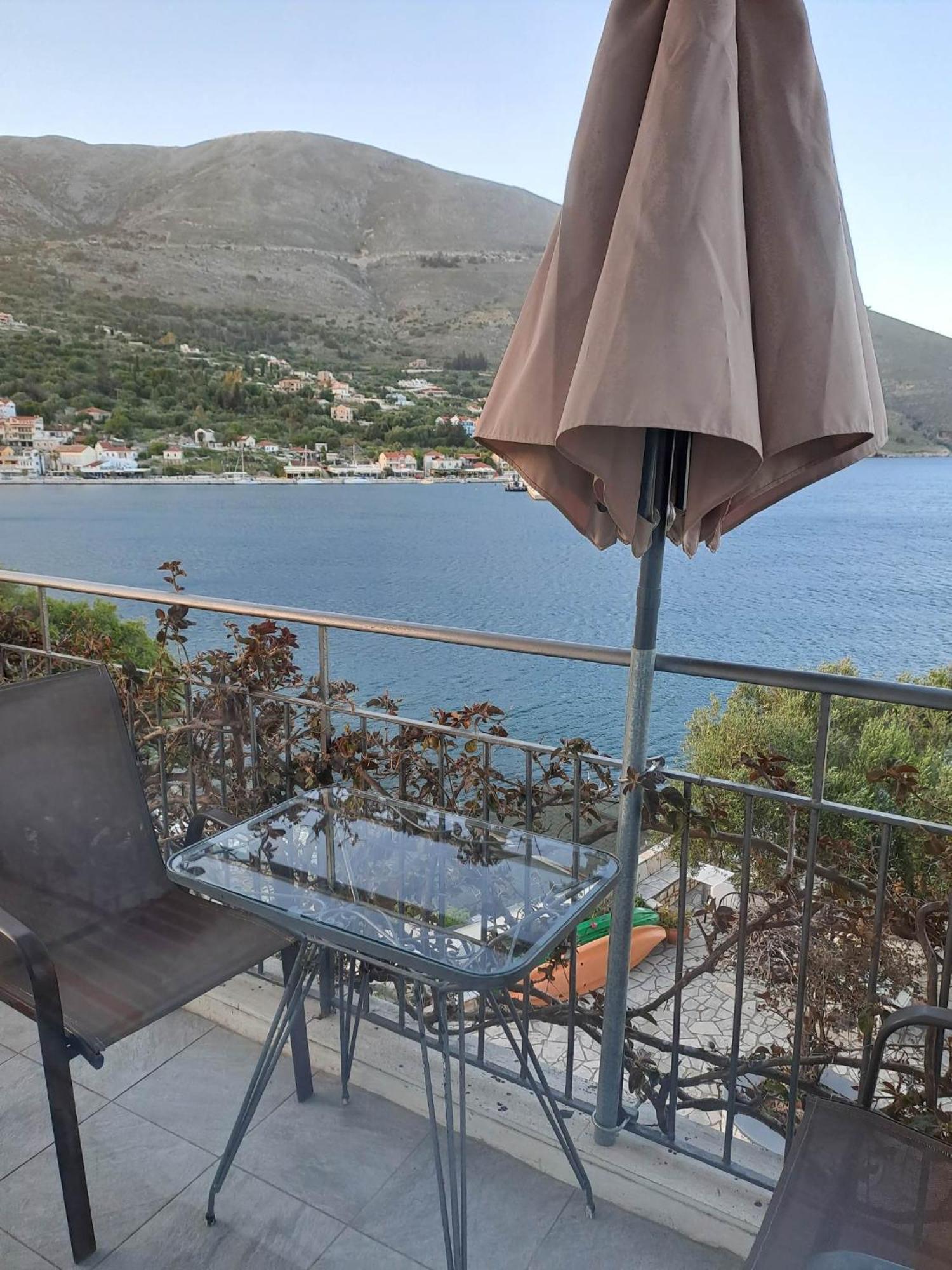 Ballas Apartments Agia Efimia Екстериор снимка