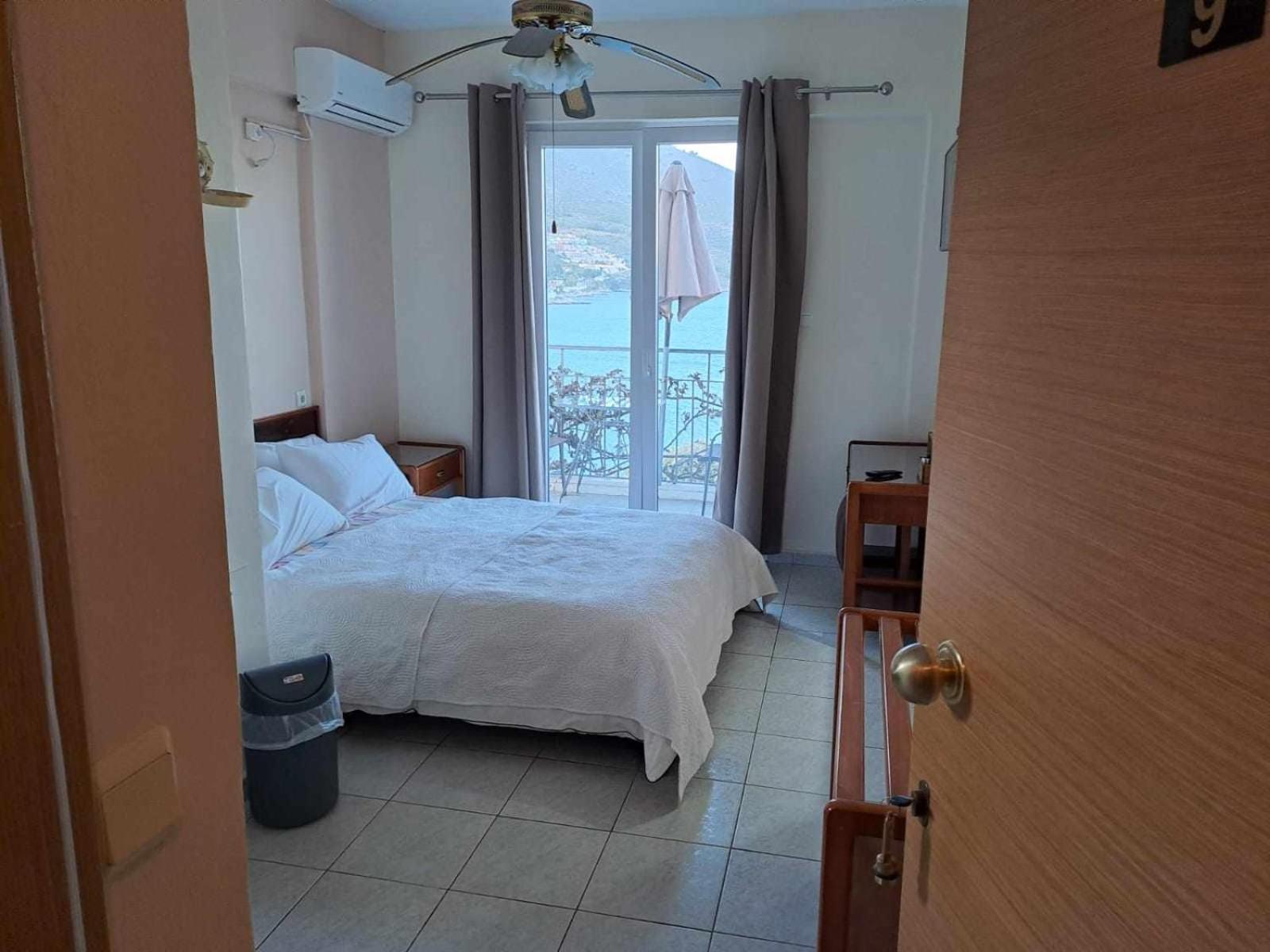 Ballas Apartments Agia Efimia Екстериор снимка