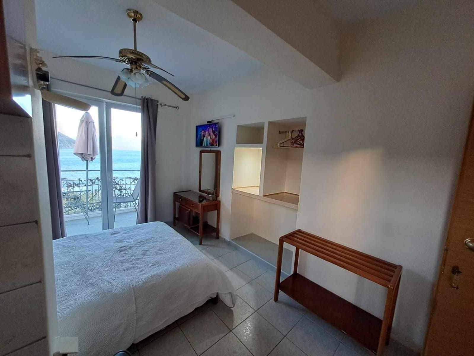 Ballas Apartments Agia Efimia Екстериор снимка