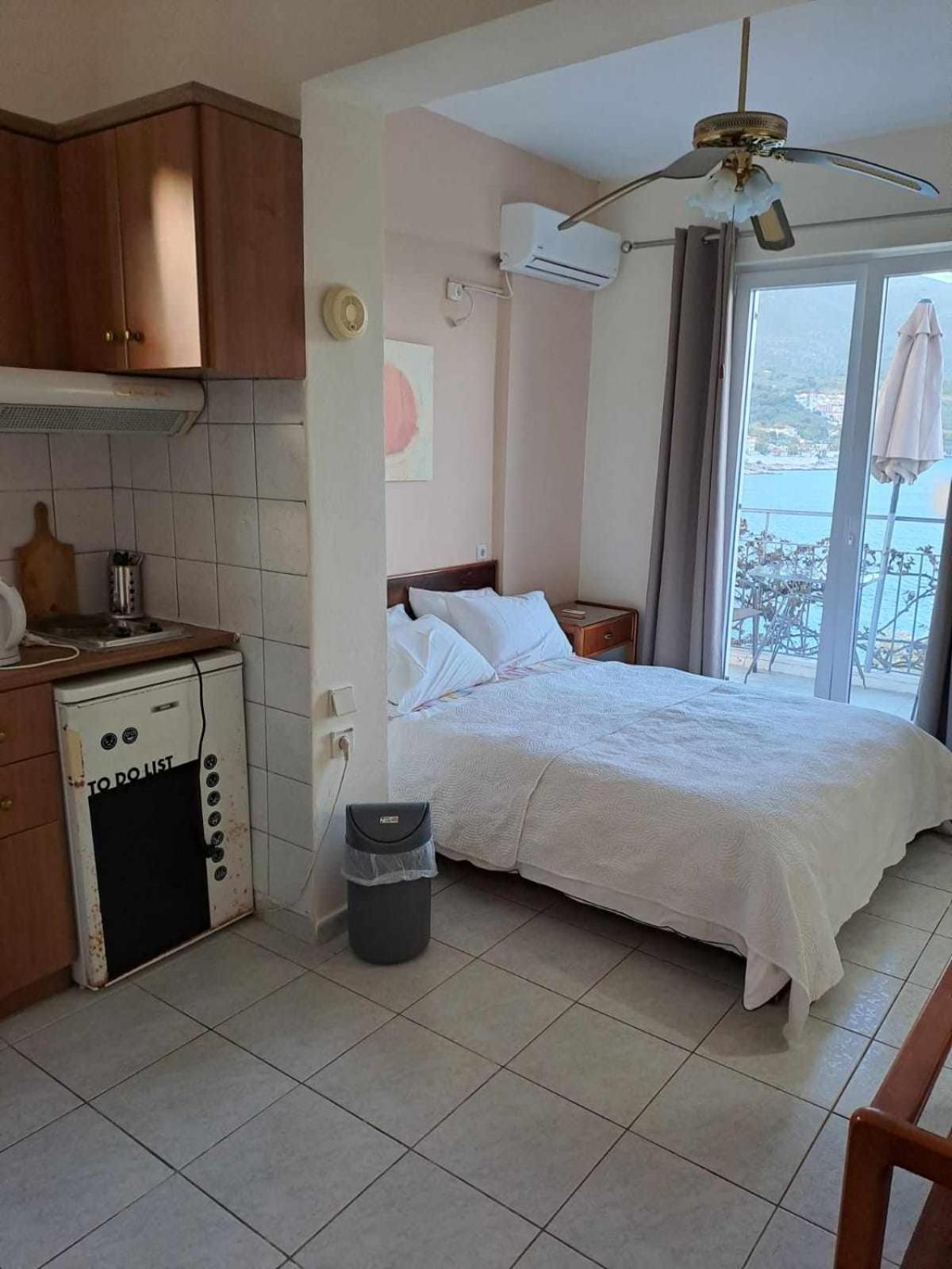 Ballas Apartments Agia Efimia Екстериор снимка